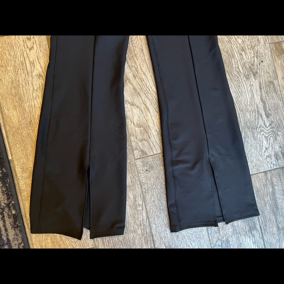 Abercrombie & Fitch Your Personal Best YPB Flare Leggings Pant Black Large Short - Picture 13 of 16